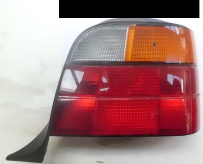 BMW E36 89-00 Jobb hátsó lámpa bontott alkatrész