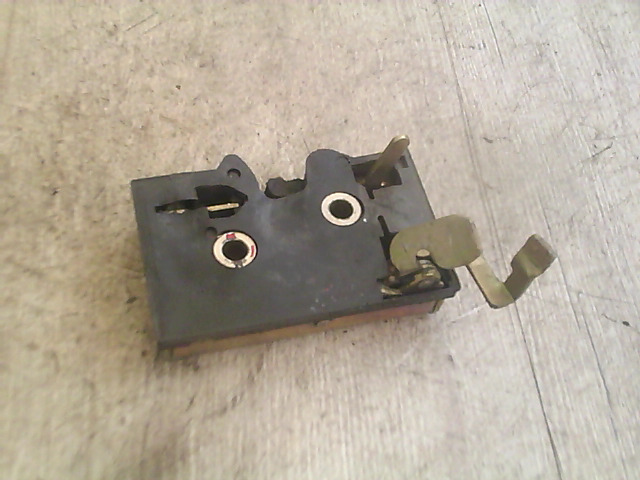 SEAT TOLEDO -99 Bal első ajtó zárszerkezet mechanikus bontott alkatrész