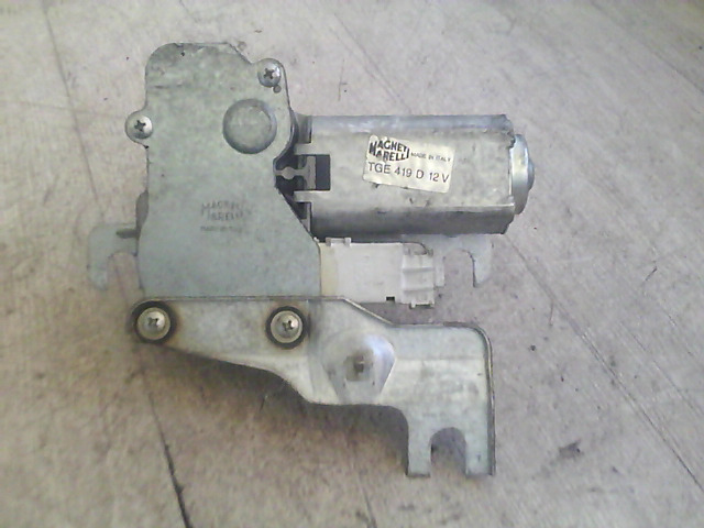 FIAT UNO 89-94 Ablaktörlő motor hátsó bontott alkatrész
