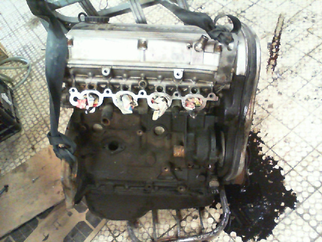 DAEWOO NEXIA Motor. benzin fűzött blokk hengerfejjel bontott alkatrész