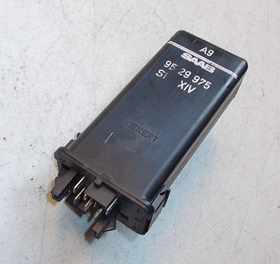 SAAB 9000 Központizár vezérlő elektronika bontott alkatrész