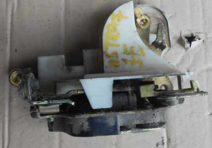 OPEL ASTRA F 91-94 Jobb első ajtó zárszerkezet mechanikus bontott alkatrész