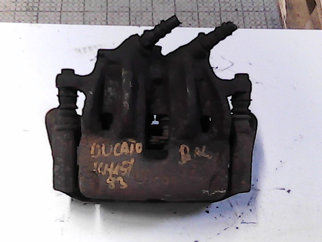 FIAT DUCATO 94-02 Bal első féknyereg munkahengerrel bontott alkatrész