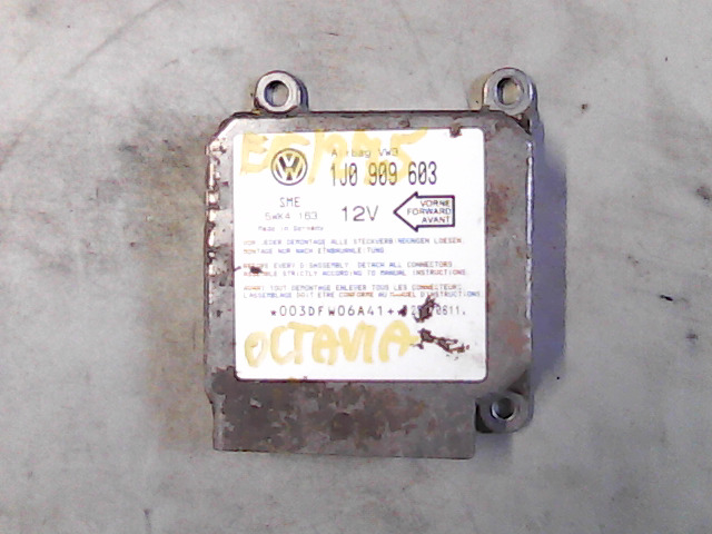 SKODA OCTAVIA 97-00 Légzsák indító elektronika bontott alkatrész