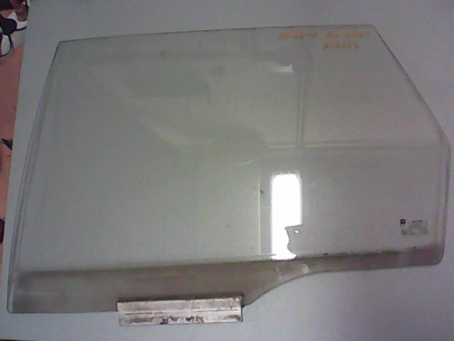 OPEL ASTRA F 91-94 Bal hátsó ajtóüveg bontott alkatrész
