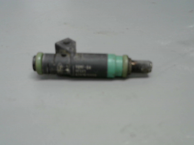 FORD FOCUS 98-04 Injektor befecskendező hengerenkénti bontott alkatrész