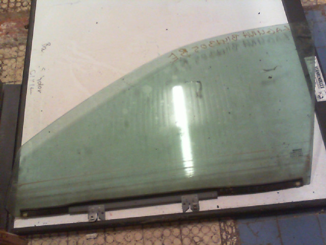 RENAULT LAGUNA 98- Bal első ajtóüveg bontott alkatrész