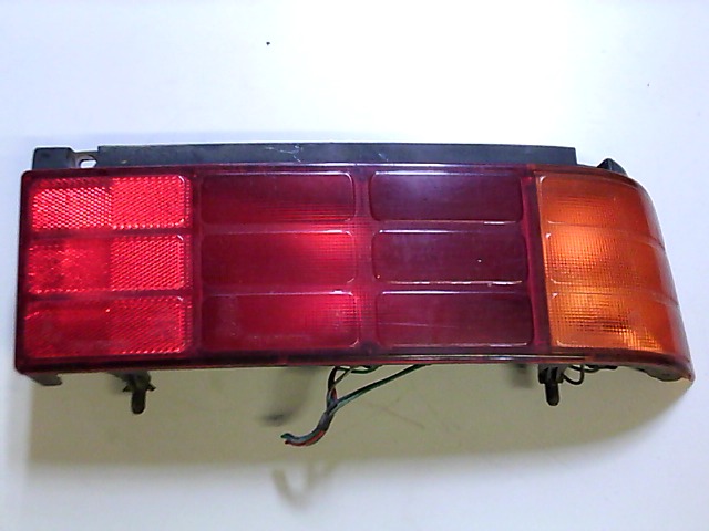 SUZUKI SWIFT 89-96 Jobb hátsó lámpa bontott alkatrész