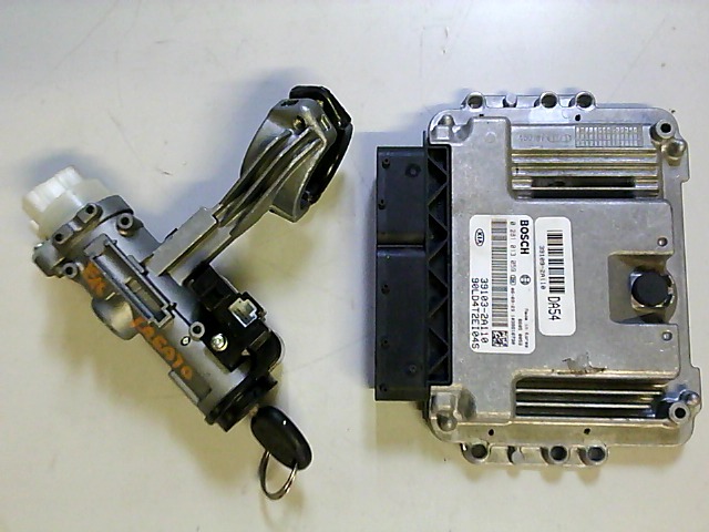 KIA CERATO Motorvezérlő egység ecu pcm modul bontott alkatrész