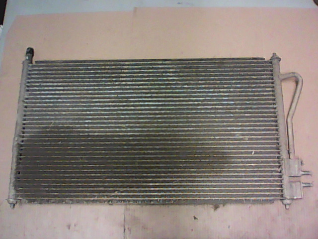 FORD FOCUS 98-04 Klímahűtő radiátor bontott alkatrész