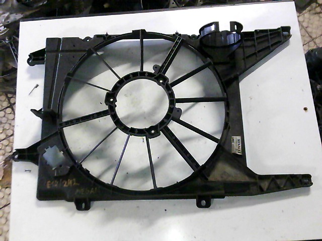RENAULT MEGANE 99-02 Hűtőventilátor keret bontott alkatrész