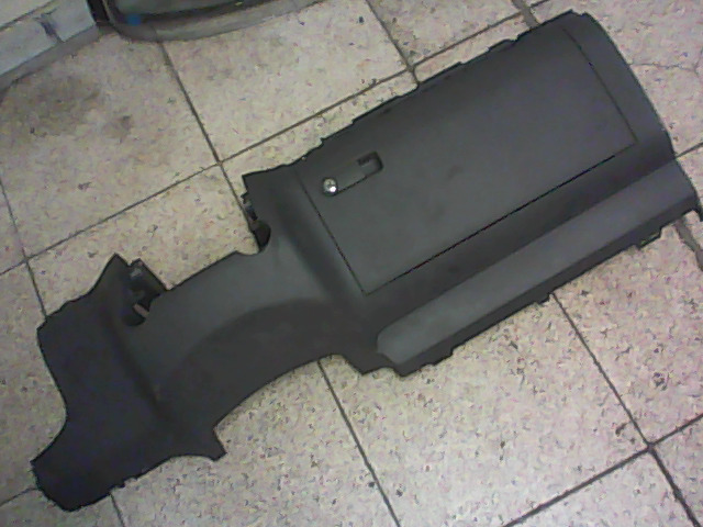 VW TOUAREG 02.11-10.05 Műszerfaltest alsó rész kesztyűtartóval  bontott alkatrész