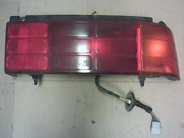 SUZUKI SWIFT 89-96 Jobb hátsó lámpa bontott alkatrész