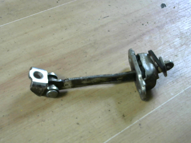 OPEL ASTRA G 97-04 Bal hátsó ajtóhatároló bontott alkatrész