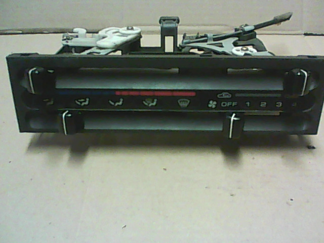 MAZDA 323 89.10-94.10 BG Fűtés vezérlő panel bontott alkatrész