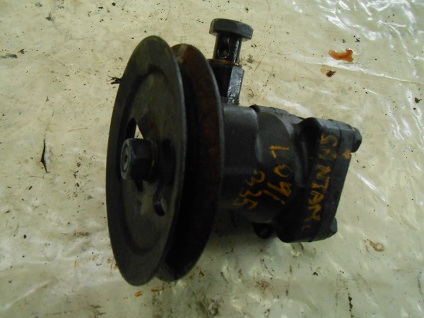 HYUNDAI SANTAMO 1996-2002 Kormány szervó szivattyú hidraulikus bontott alkatrész