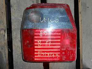 FIAT UNO 89-94 Bal hátsó lámpa bontott alkatrész