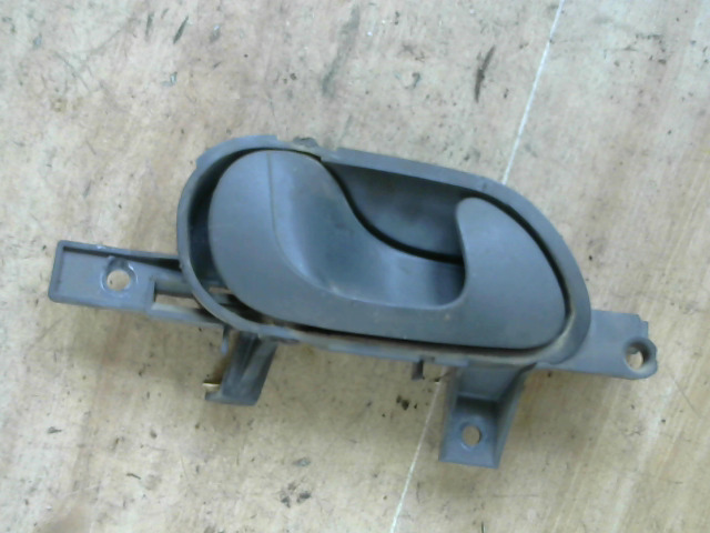 FIAT SCUDO 95-03 Bal első belső kilincs bontott alkatrész