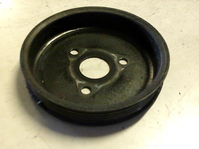OPEL CORSA C 00-06 Vízpumpa szíjtárcsa bontott alkatrész