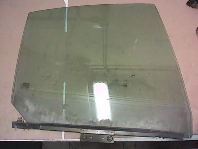 RENAULT MEGANE 95-99 Jobb hátsó ajtóüveg bontott alkatrész