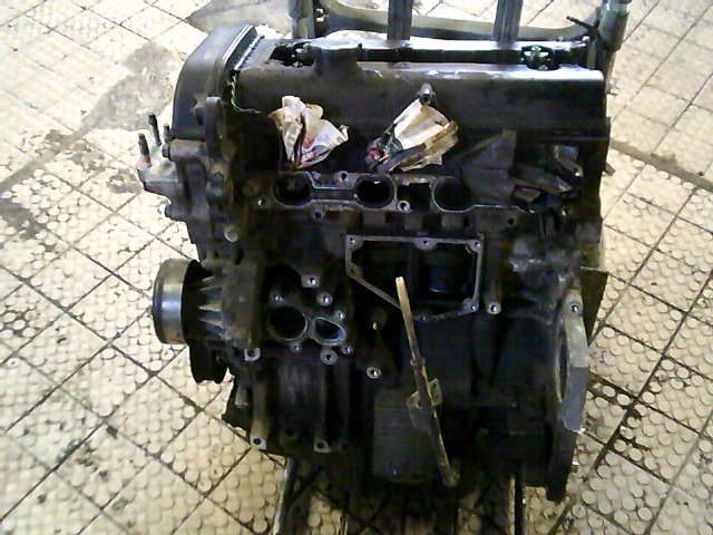FORD FIESTA 96-99 Motor. benzin fűzött blokk hengerfejjel bontott alkatrész