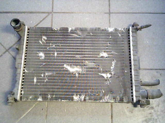 FORD FIESTA 96-99 Vízhűtő. radiátor bontott alkatrész