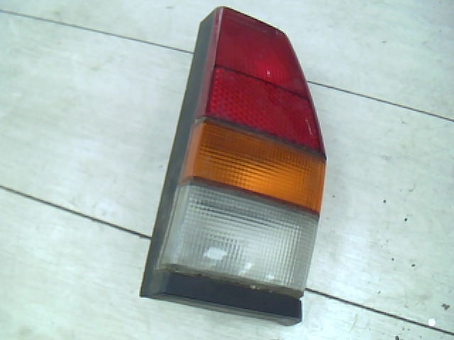 VW POLO II. 81-90 Jobb hátsó lámpa bontott alkatrész