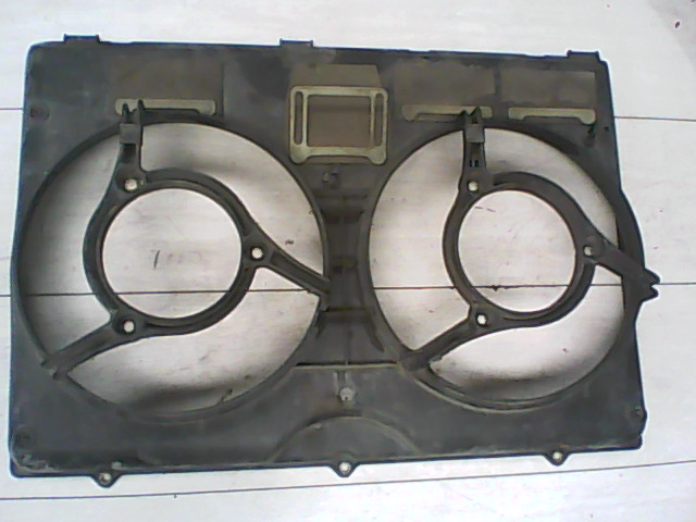 AUDI A6 94-97 Hűtőventilátor keret bontott alkatrész