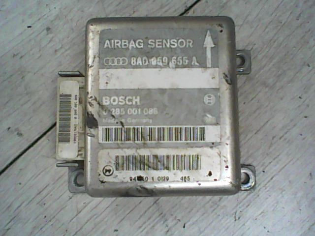 AUDI A6 94-97 Légzsák indító elektronika bontott alkatrész