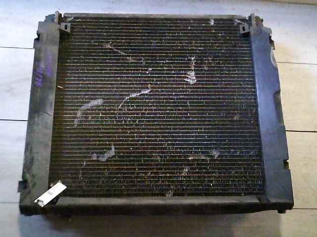 RENAULT KANGOO 97-03 Vízhűtő, radiátor bontott alkatrész