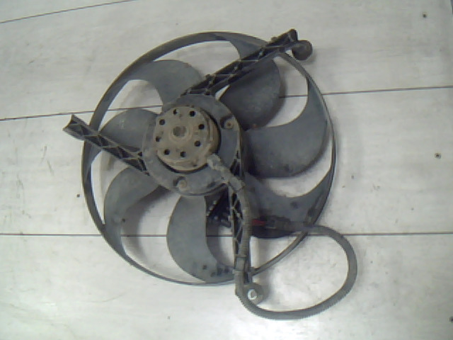 VW POLO III. 94-99 Hűtőventilátor bontott alkatrész