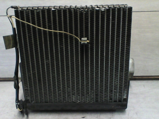 VOLVO S40 Klímahűtő radiátor bontott alkatrész