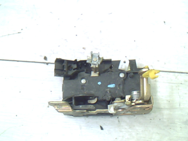 RENAULT KANGOO 97-03 Jobb első ajtó zárszerkezet mechanikus bontott alkatrész
