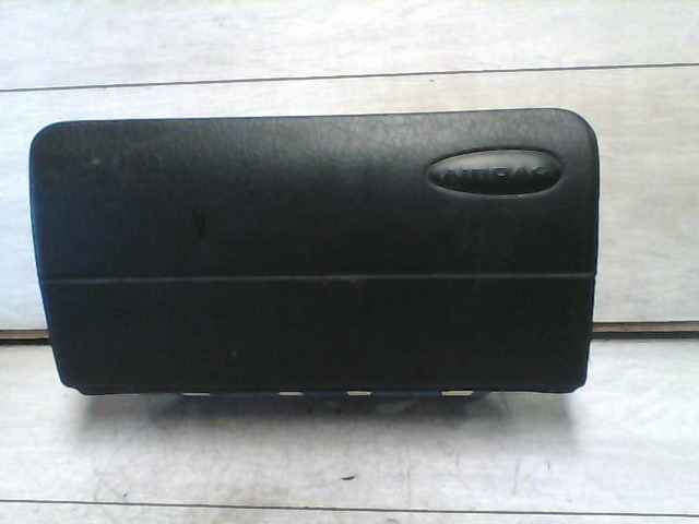 SEAT CORDOBA 93-99 Utasoldali műszerfal légzsák bontott alkatrész