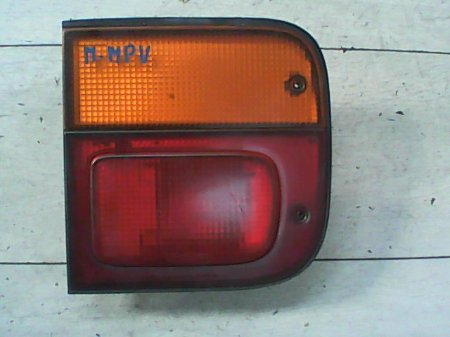 MAZDA MPV 96-99 Bal belső hátsó lámpa bontott alkatrész