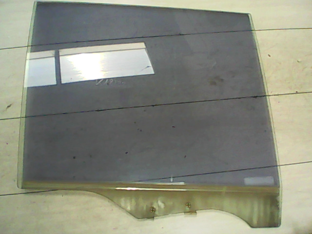 MAZDA MPV 96-99 Jobb hátsó ajtóüveg bontott alkatrész