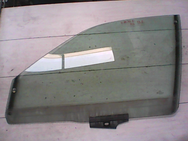 AUDI A6 94-97 Bal első ajtóüveg bontott alkatrész