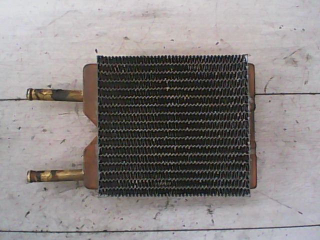 FORD TAURUS Fűtőradiátor bontott alkatrész