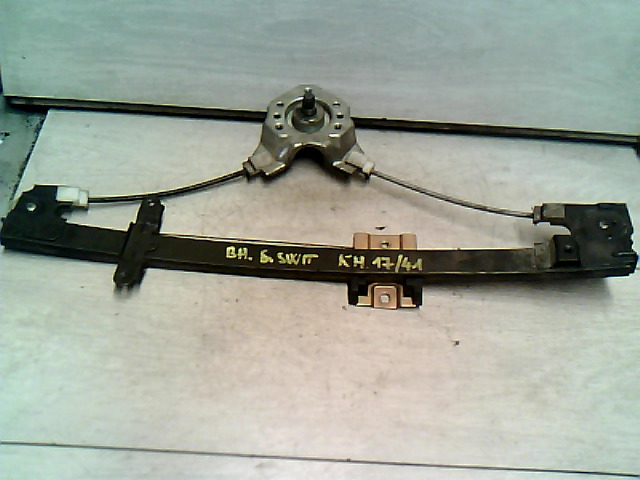 SUZUKI SWIFT 89-96 Bal hátsó ablakemelő szerkezet mechanikus bontott alkatrész