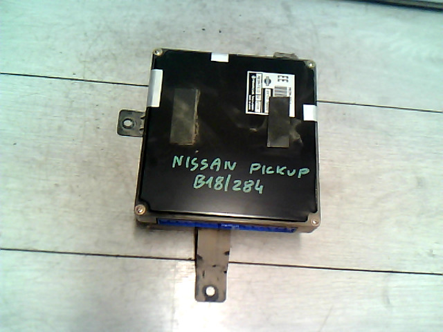 NISSAN PICKUP Motorvezérlő egység ecu pcm modul bontott alkatrész