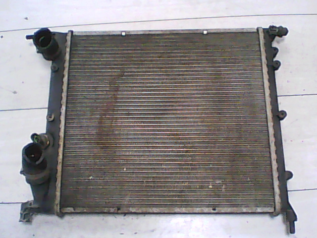 RENAULT R19 92- Vízhűtő. radiátor bontott alkatrész