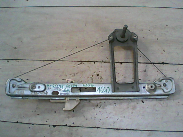 FORD FOCUS 98-04 Bal hátsó ablakemelő szerkezet mechanikus bontott alkatrész