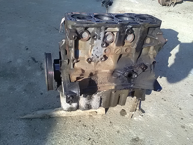 ALFA ROMEO 156 97-03 Motor, diesel fűzött blokk hengerfej nélkül bontott alkatrész
