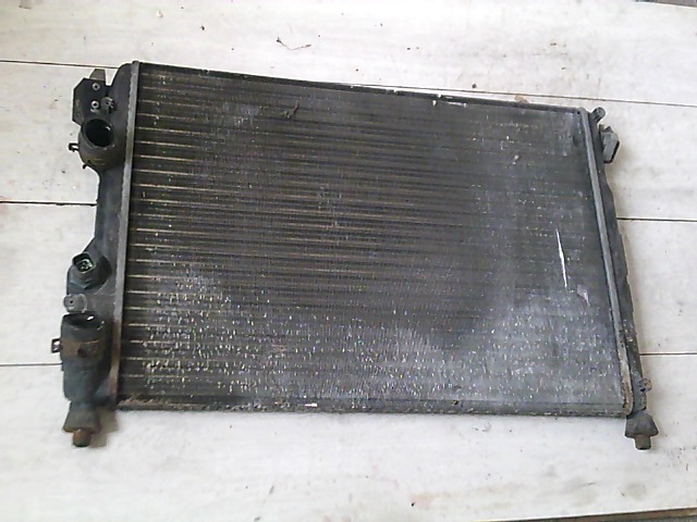 RENAULT MEGANE SCENIC 97-99 Vízhűtő. radiátor bontott alkatrész