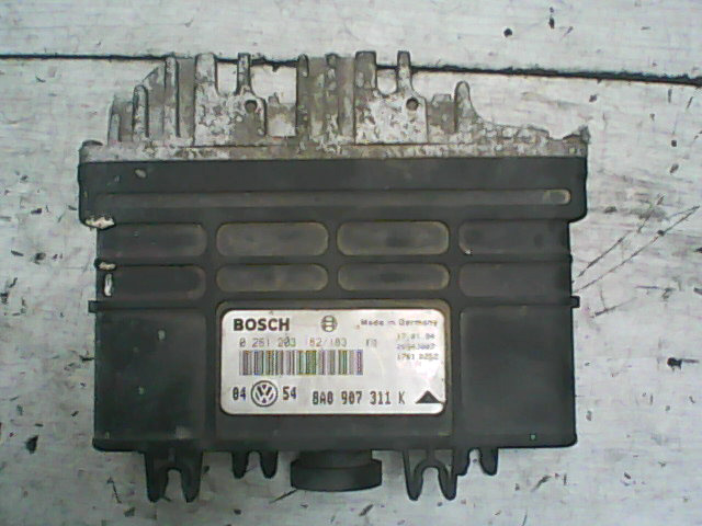 VW PASSAT 93-96 Motorvezérlő egység ecu pcm modul bontott alkatrész