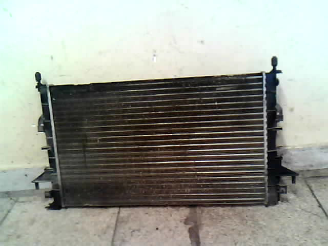 RENAULT LAGUNA 00-05 Vízhűtő, radiátor bontott alkatrész