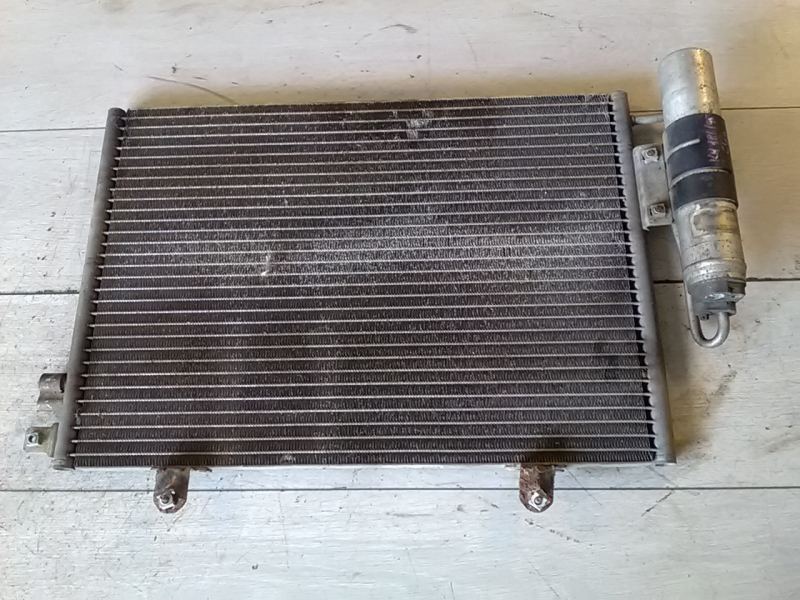 RENAULT CLIO 98-01 Klímahűtő radiátor bontott alkatrész