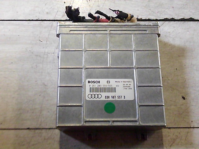 AUDI A4 94-98 Motorvezérlő egység ecu pcm modul bontott alkatrész