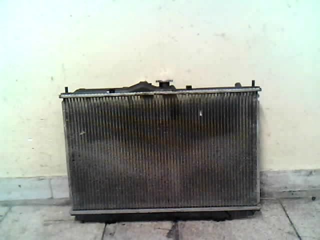 MITSUBISHI CARISMA 95.05-99.07 Vízhűtő. radiátor bontott alkatrész