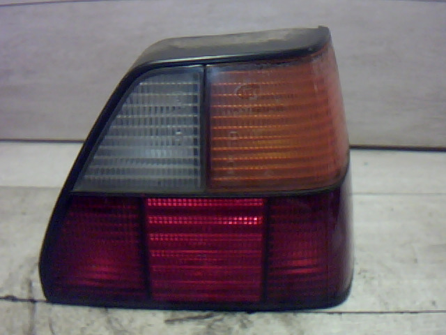 VW GOLF II. Jobb hátsó lámpa bontott alkatrész